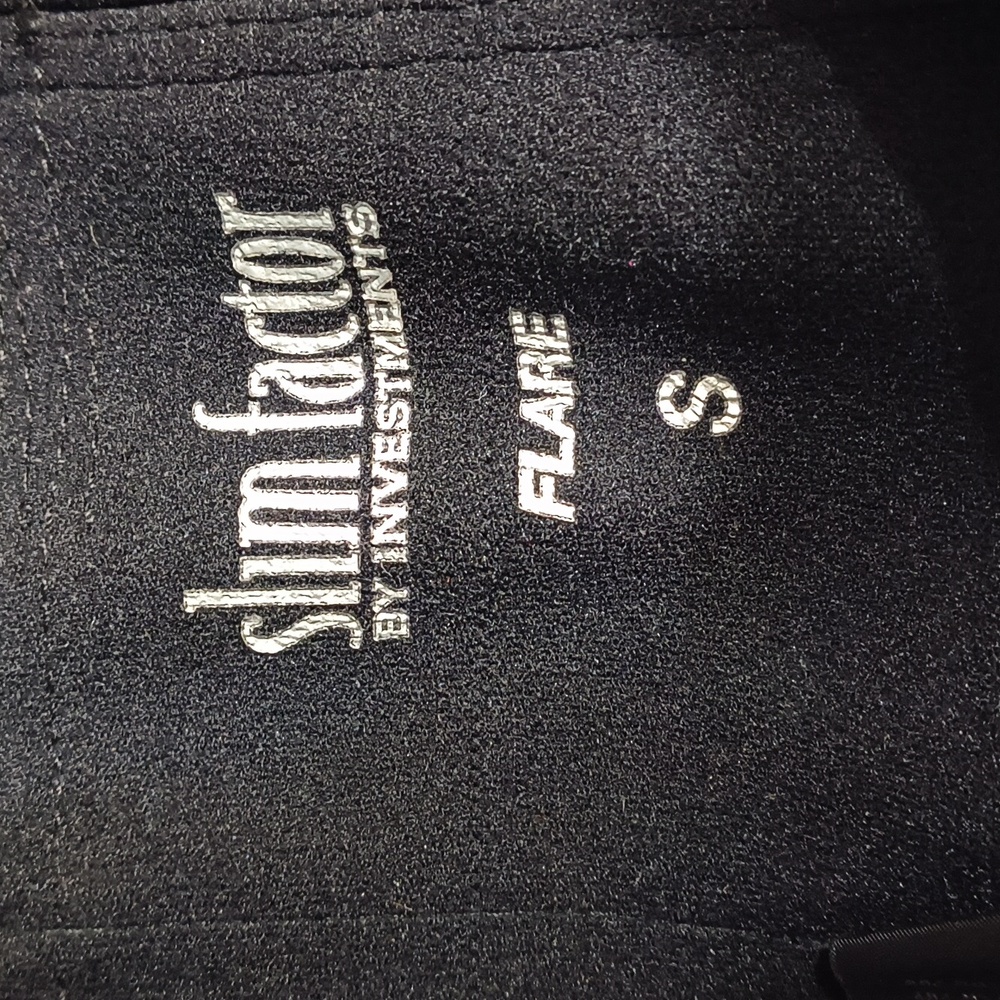 SLIM FACTOR Leggings with Silver Studs - Picture 4 of 4